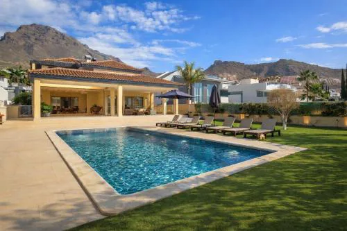 5 bedrooms Villa Costa Adeje