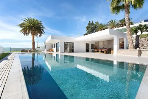 Alba House