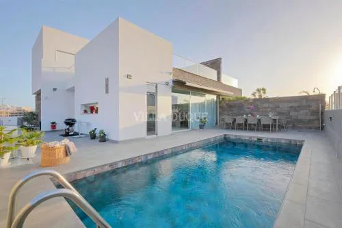 El Duque Modern Villa With Pool