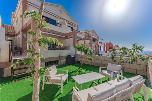 Exclusive new Townhouse in Playa Paraiso