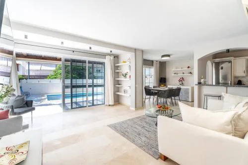 La Caleta Luxury Seaside Villa with 3 Bedrooms and Private Pool