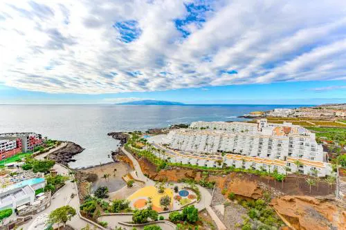 Oceanfront Studio with Private Balcony in Playa Paraíso