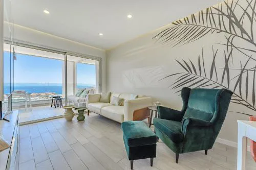 Sunrise Sea View Penthouse with airco & heated pool