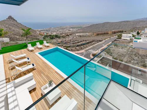 Villa Aquastar
