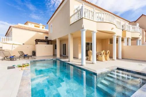 Villa Cush