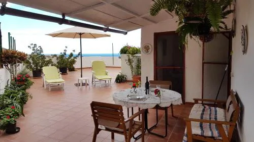 Vivelorural Ático y terraza en El Risco de Agaete
