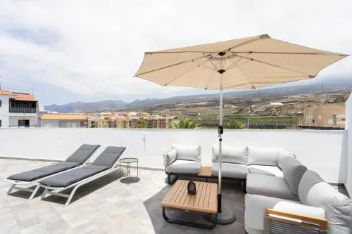 Alcalá Deluxe Townhouse By Sunkeyrents
