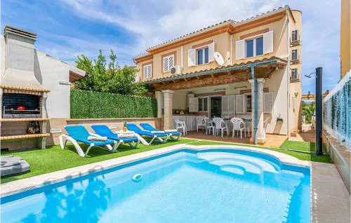 4 Bedroom Beautiful Home In Alcúdia