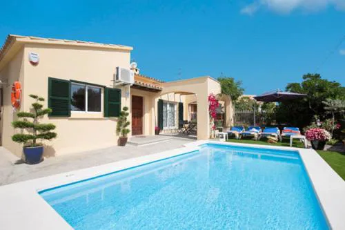Charming Chalet in Alcúdia with Private Pool