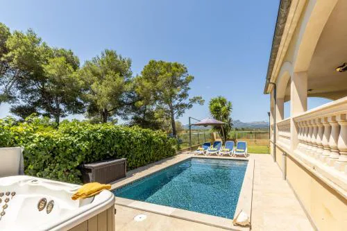 Villa Lago with stunning view of the lake