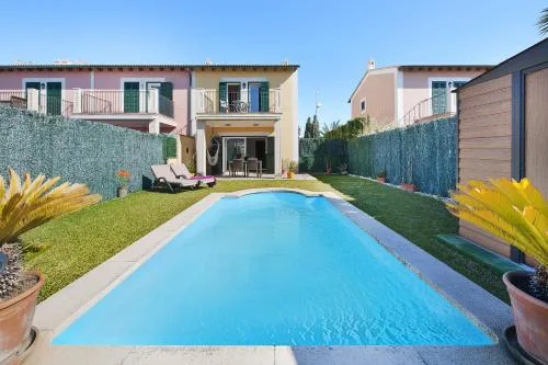 Villa Syrah
