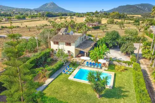 Villa Taberna by Villa Plus