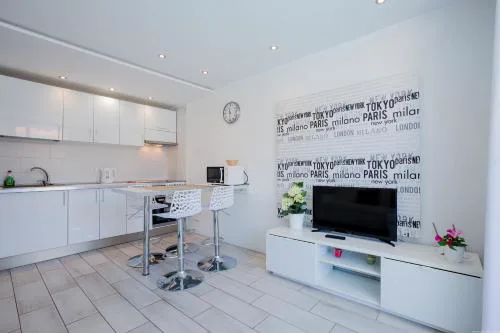 Beautiful apartment Playa Honda in the heart of Las Americas