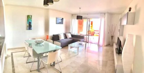 Bel appartement avec vue sur mer