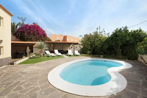 Bonita Casa Arianny con Piscina