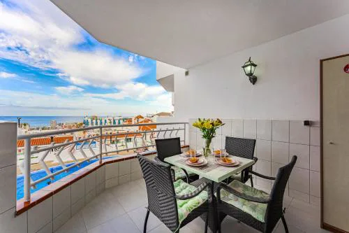 Diamond Family Suite Heated Pool