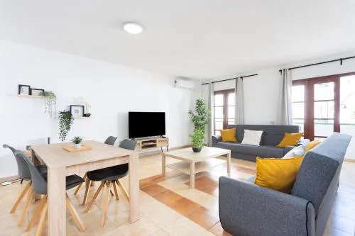 Home2Book Stylish Apt, near Los Cristianos Beach