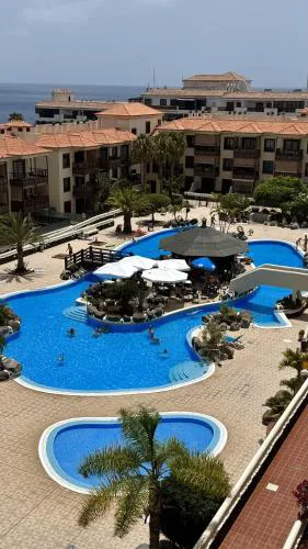 Infinity Sea & Pool Oasis by Deihu Experiences