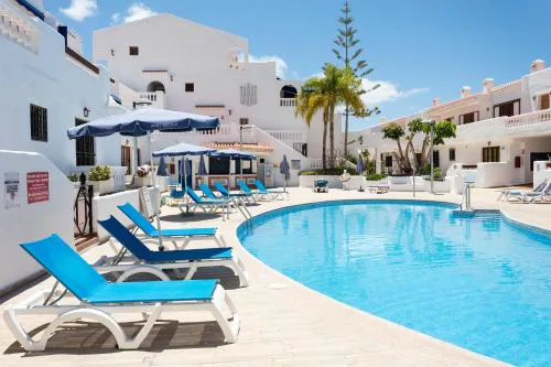Tranquil Studio Apartment Communal Heated Pool