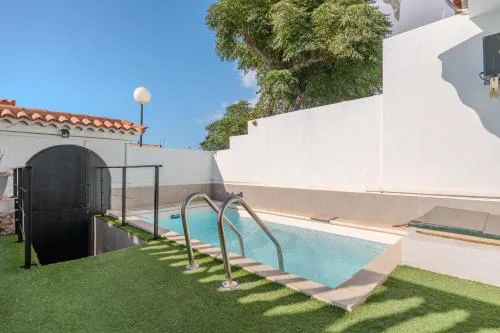 Villa Vinidum Climated Pool,Jacuzzi,Movietheather