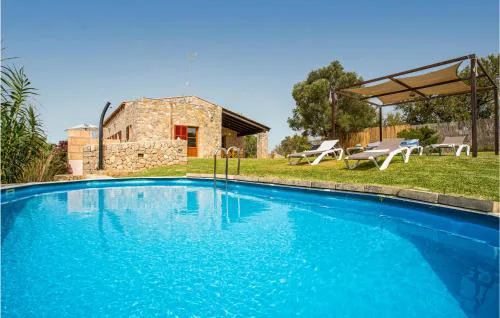 4 Bedroom Cozy Home In Artà