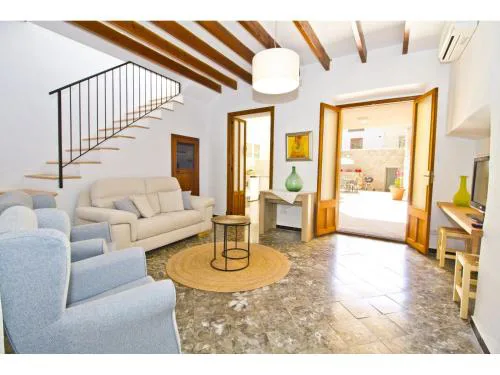 Casa Pou davall 30