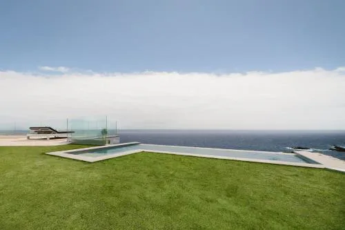 V&C Luxury Village