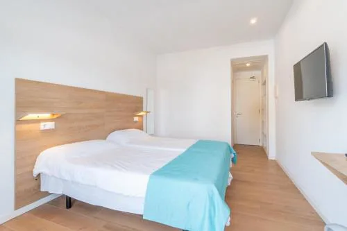 Hostal Alzina