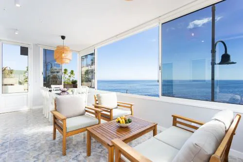 Home2Book Stunning Beachfront House With Sea Views