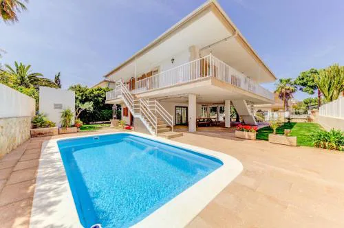Beach Villa Catalina by Sealand Villas