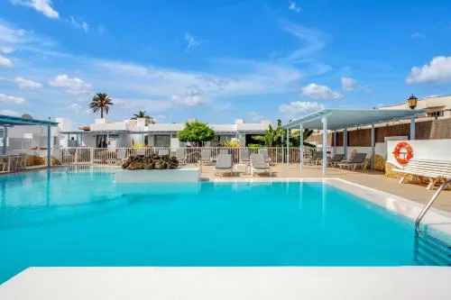 Apartamentos LIVVO Mar Azul - Adults Only