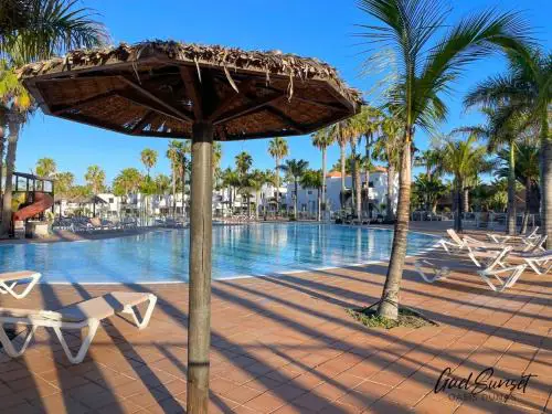 B-Rent Oasis Dunas Sunset Gael