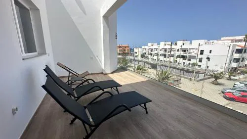 Stunning sea view apartment with big balcony in the center