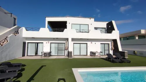 Sunshine The View Heated Pool Air-Con Adult only