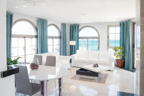 THE BAXMAN SUITE - A suite on the shore