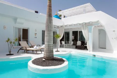 Villa 44