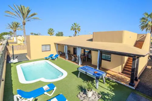 Villa Papagayo Deluxe by Villa Plus