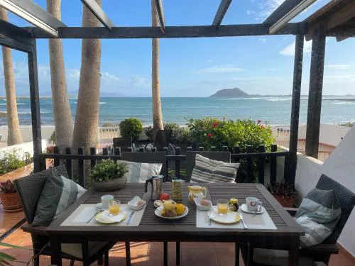 Villa René Beach