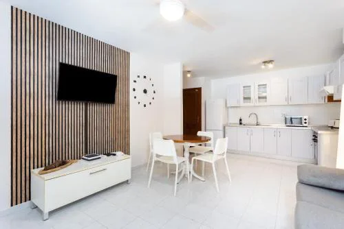 El Médano Beach Apartment, Central & Bright