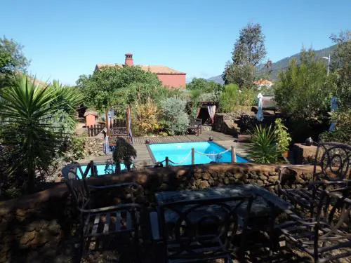 HACIENDA LA CENTENARIA,CASAS RURALES