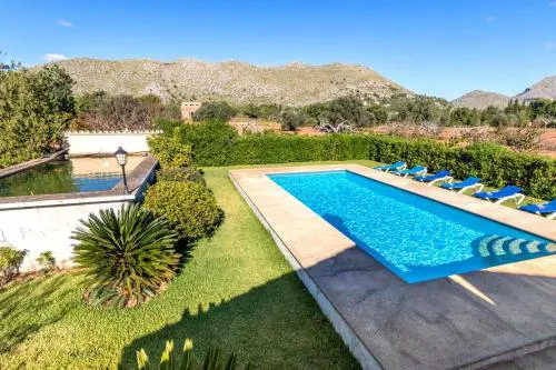 Cozy house near Port de Pollensa by Renthousing