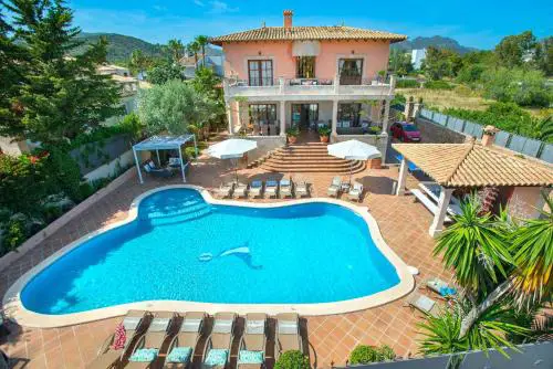 Oliveres by Vintage Travel