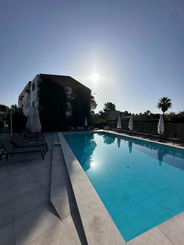 Apartamentos Leo