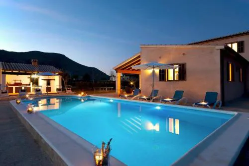 Villa Maria