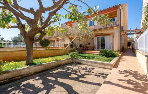 Gorgeous Home In Port D'alcúdia