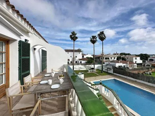 Apartamento con piscina SS19