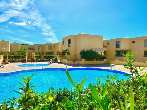 Pambnb - 250m to Beach, Family Pools, Wi-Fi