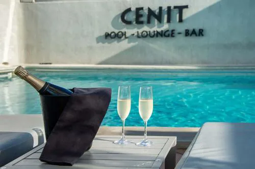 Hotel Cenit & Apts Sol y Viento