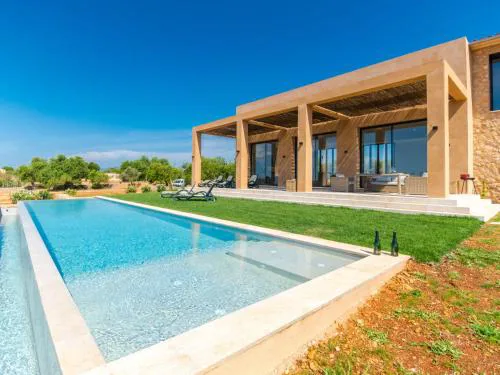 Villa Can Navarro by Interhome