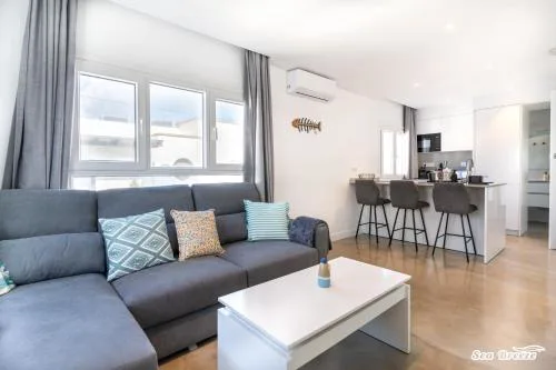 2 Apartments Sea Breeze